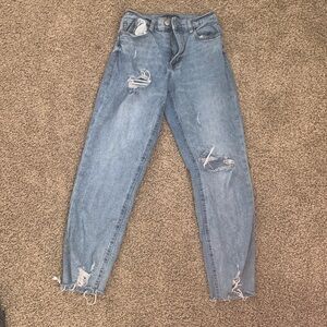 Aeropostale Curvy Mom Jean, Size 2 Reg, light wash